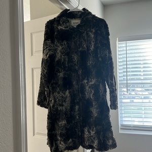 Dylan Faux Fur Coat. Size small